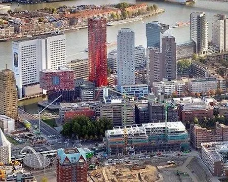 Apartment Deluxe With Great View Free Parking Rotterdam